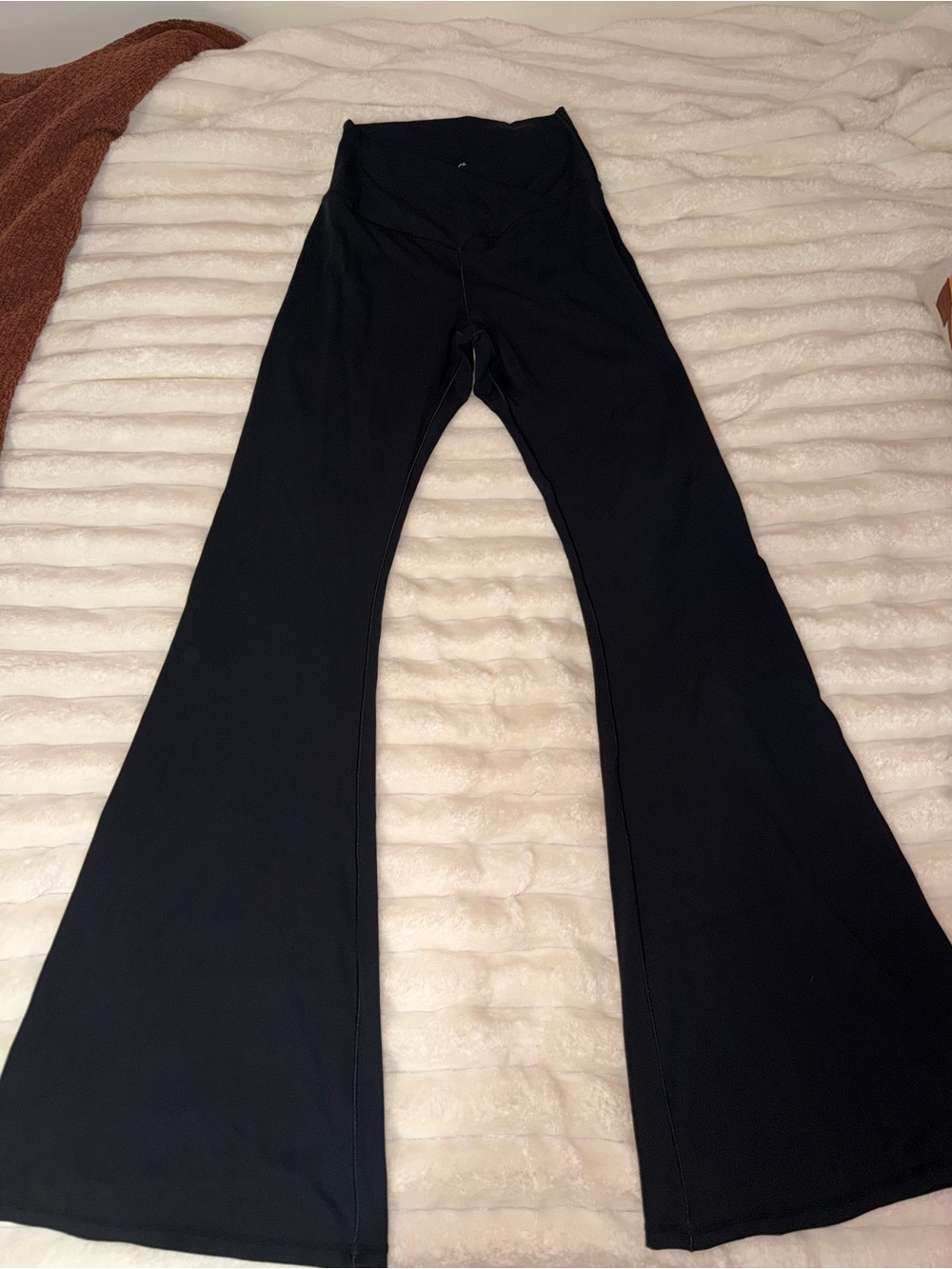 Black Women's Crossover Flare Yoga Pants
